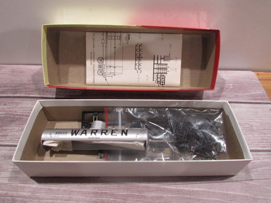 Ho Scale Red Caboose  RC-3030-4 10,000 Gallon Tank Car Warren Lot#3929