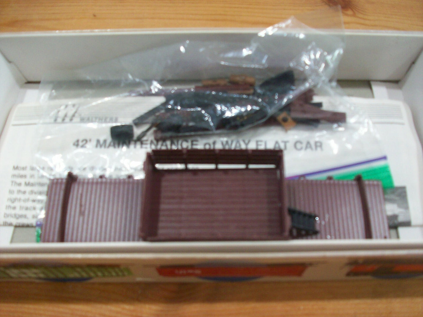 HO Scale Walthers 932-5562 52' Steel Frame Flat Car "Southen Pacific"