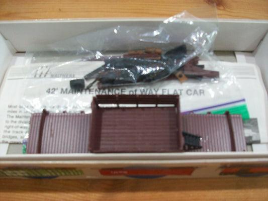 HO Scale Walthers 932-5562 52' Steel Frame Flat Car "Southen Pacific"