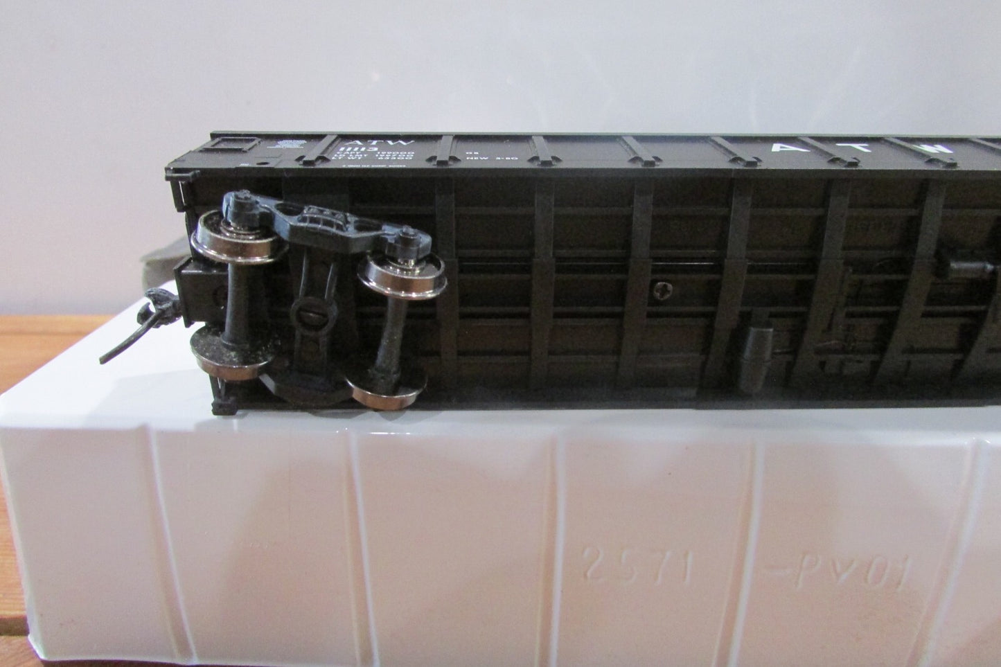 HO Scale Atlas TrainmaI tem#911 52' Evans Gondola  A4910