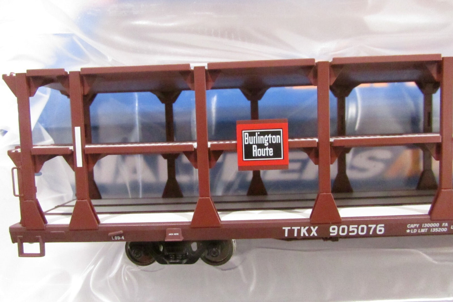 HO Scale Walthers (4) 89' Tri-Level Open Auto Rack Chicago,Burlington & Quincy