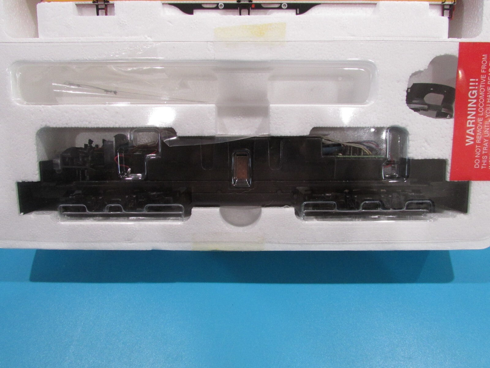 HO Scale Proto 2000 8711 E8/E9 Locomotive Florida East Coast #1035   Lot#1177