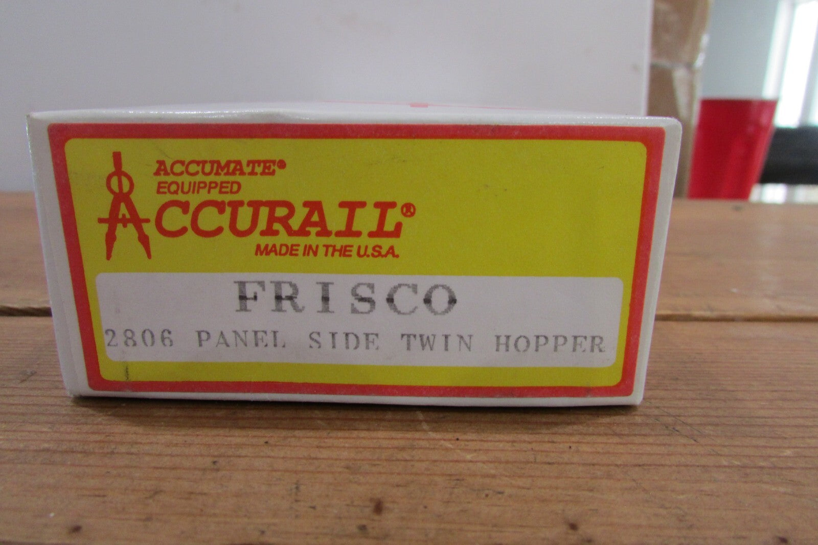 HO Scale Accurail 2806 Panel Side Twin Hopper FRISCO