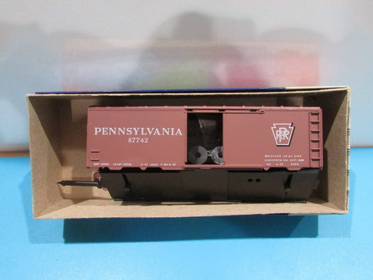 HO Scale RoundHouse 40' Box Car Kit Pennsylvania RH4287