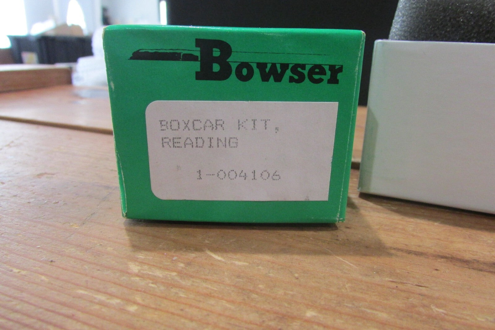 HO Scale Bowser 1-004106 (2) Metal Box Car Kit Reading Lot#4867