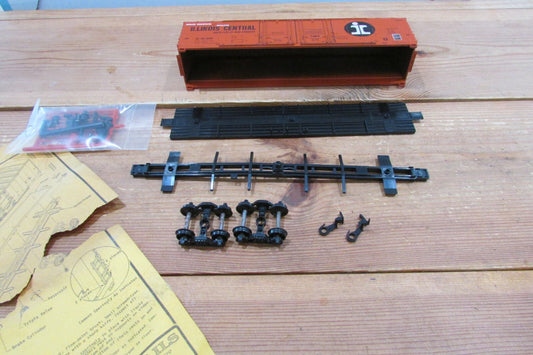 HO Scale Details West 50' Insulated Box Car Illinois Central  Lot#4709