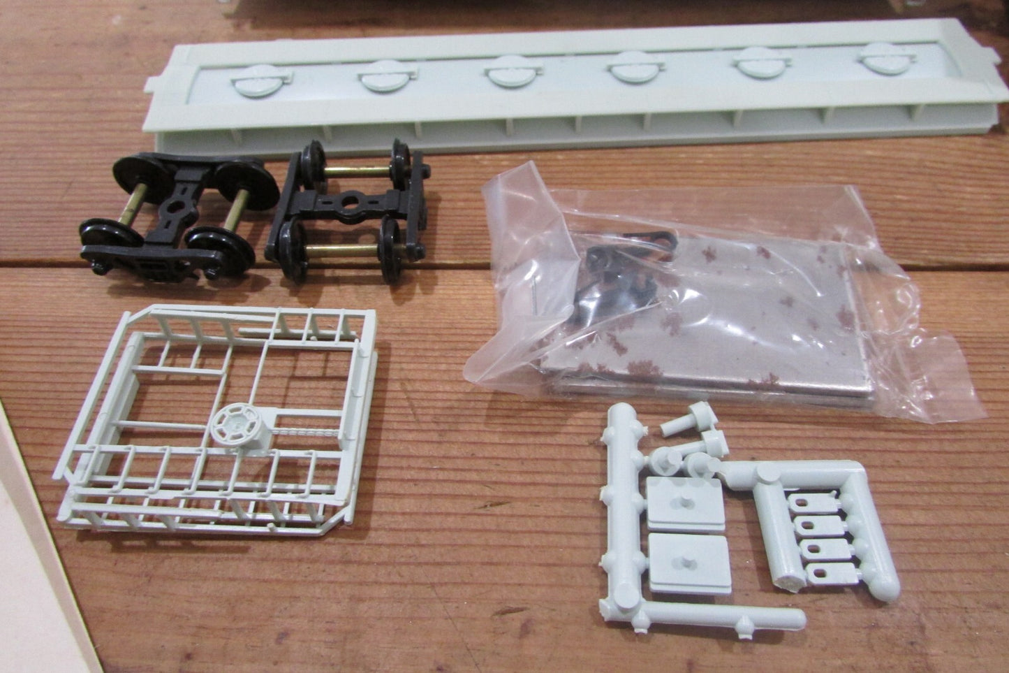 HO Scale Front Range Products(3) ACF 3Bay Grain Cars Undecorated  Lot#4733