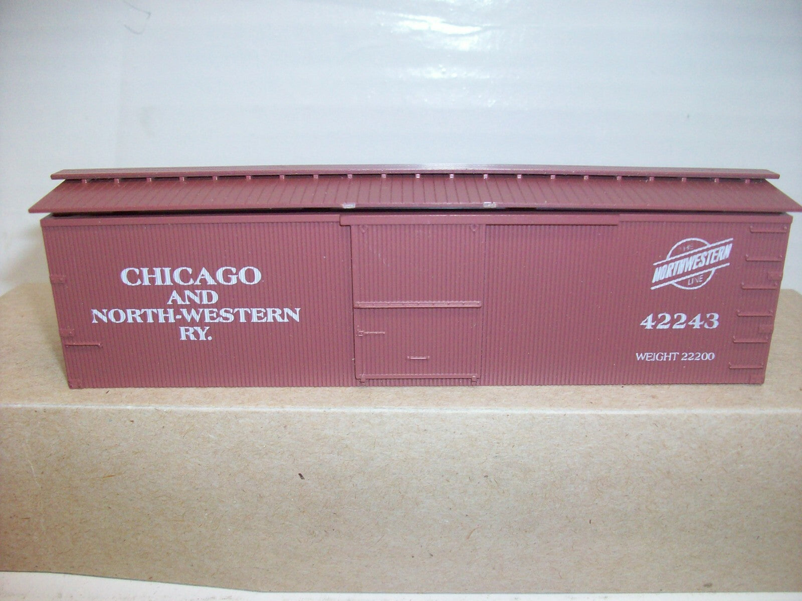 HO Scale RoundHouse 3286 OT 36' Boxcar Chicago & North-Western Kit Car Lot#0558
