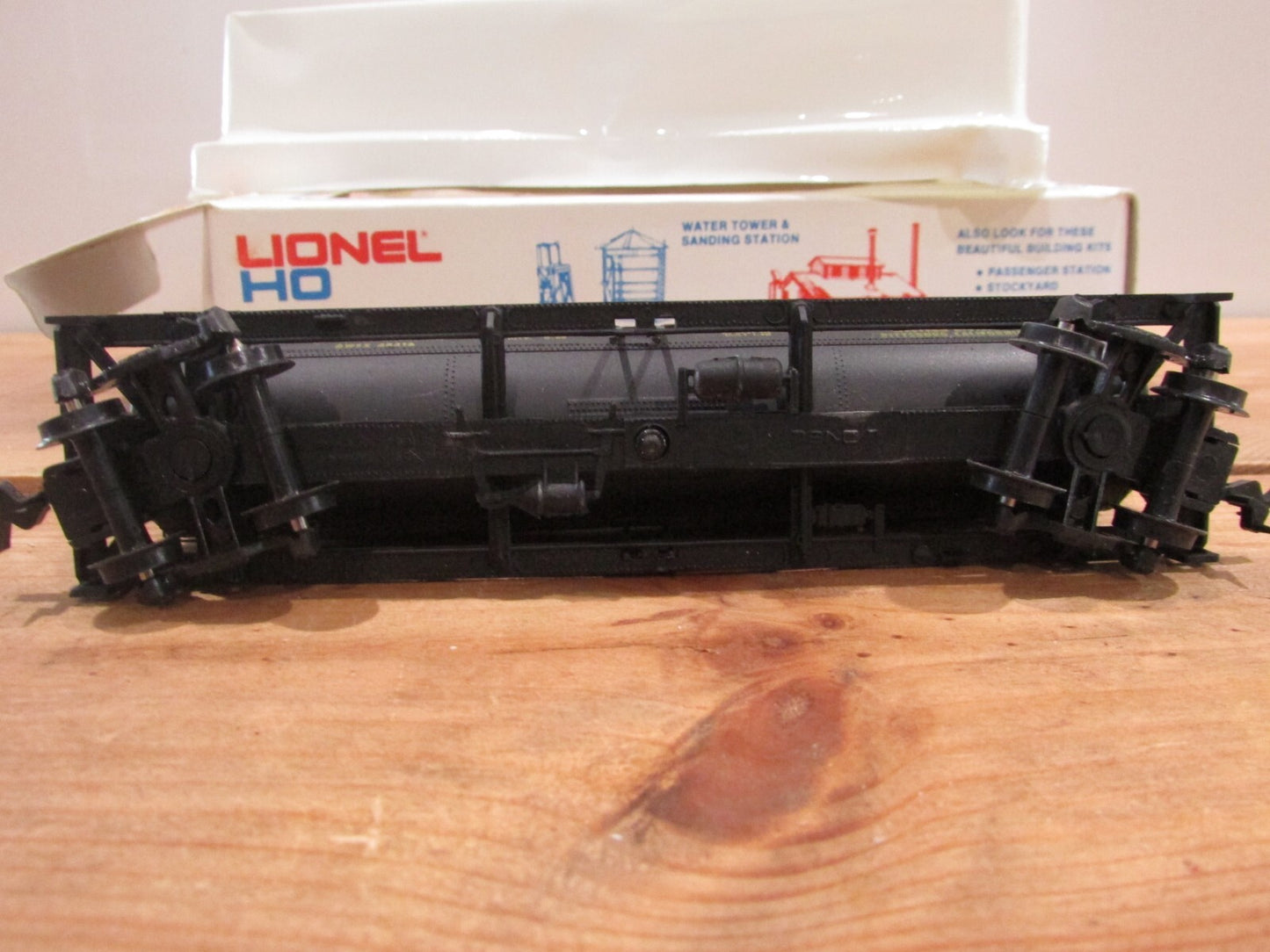 HO Scale Vintage Lionel 5-8516 Dow Tank Car Lot#0750