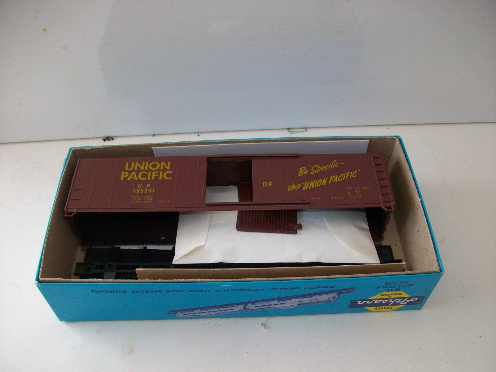 HO Scale Athearn/Branchline Trains  50' Single Door Boxcar Union Pacific