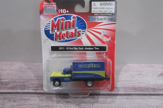Ho Scale Classic Metal Works 30511 60' Ford Box Truck Good Year Tires