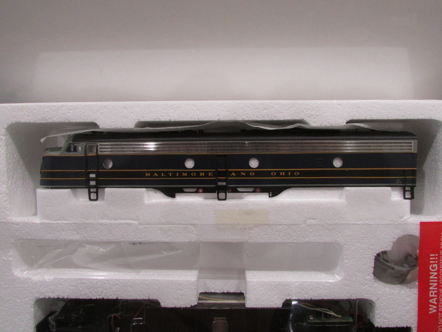 HO Scale Proto 2000  3092 E8/E9 Locomotive Baltimore & Ohio #28 Lot#1182