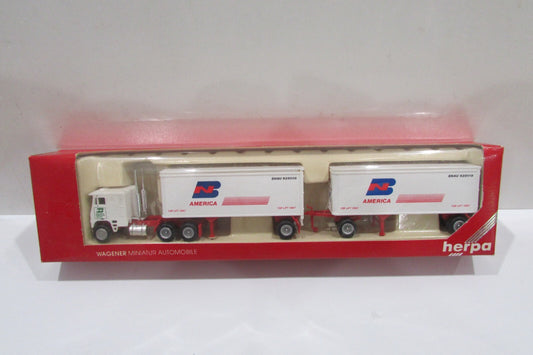 HO Scale Herpa 6035 Tractor + (2) Trailer Burlington Norther America