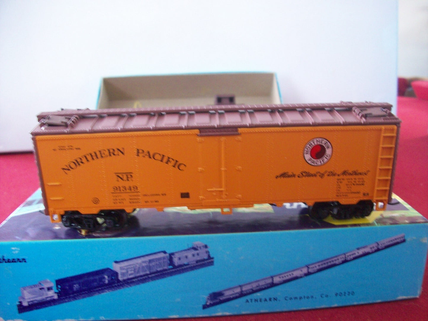 HO Scale Athearn Assorted (3) Cars Northern Pacific  Lot#4048