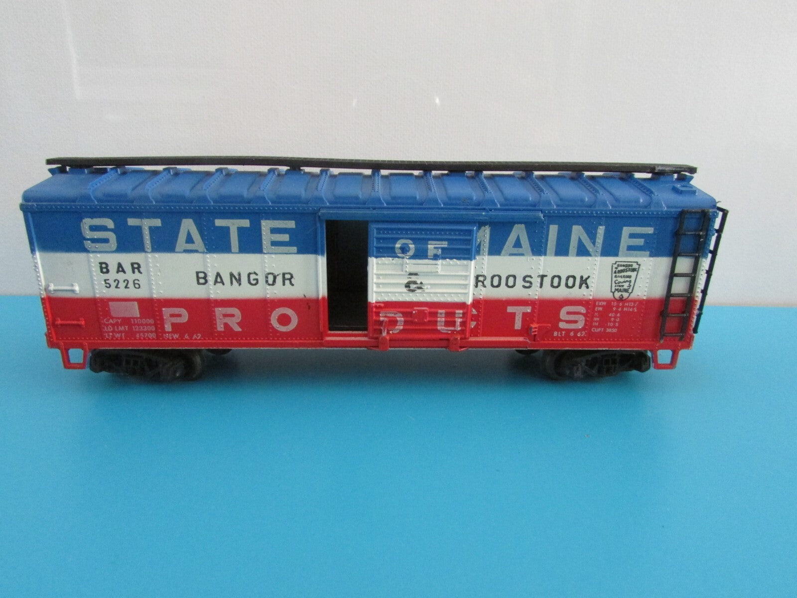 HO Scale (5) Assorted Freight Cars Lot#0855