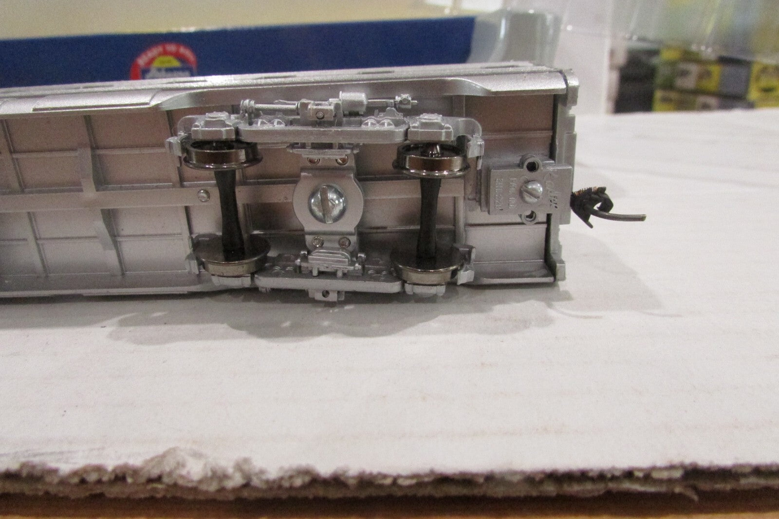 HO Scale Athearn RTR (2) 7923,7924 Undecorated Passenger Cars Lot#3433