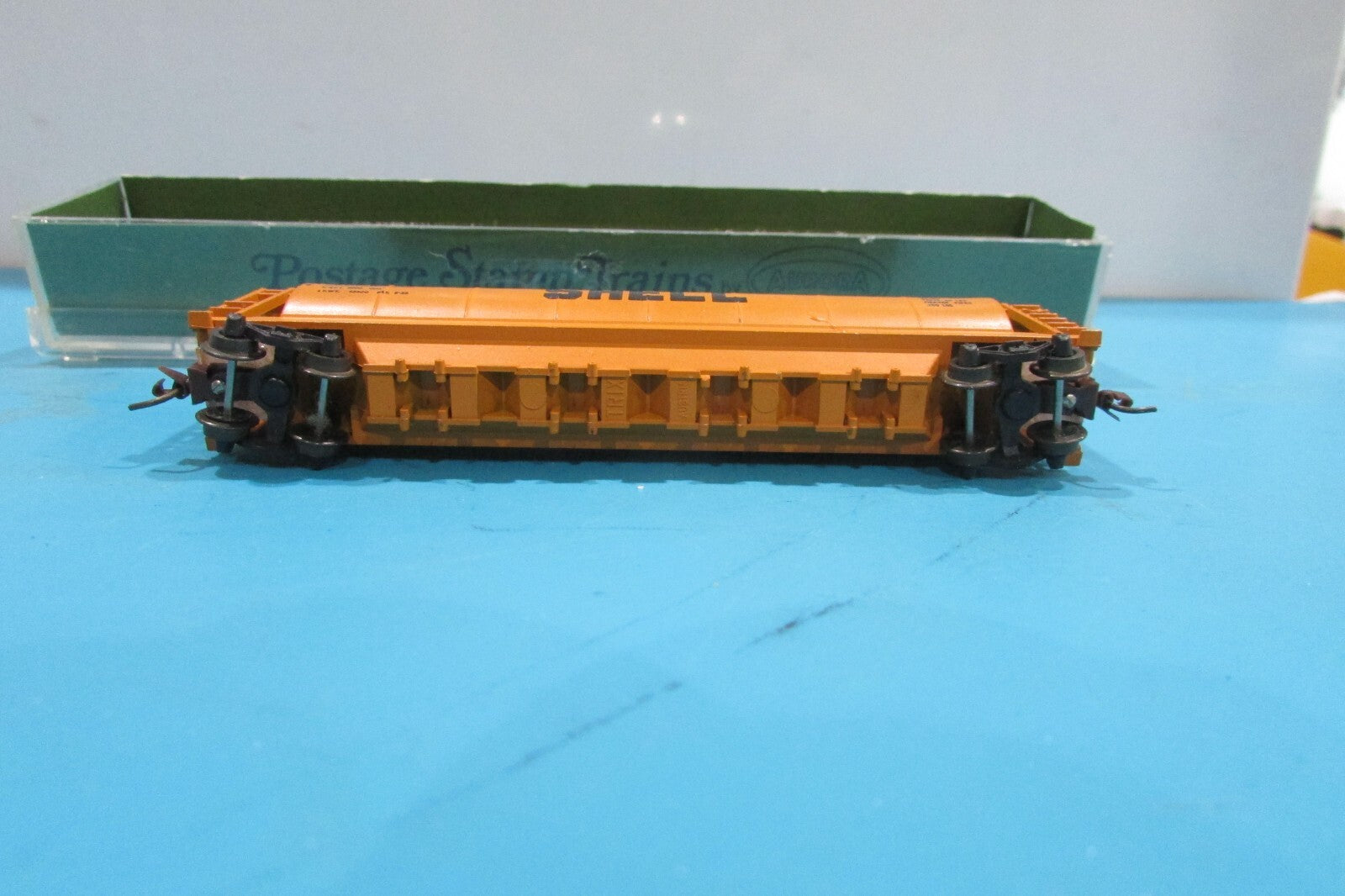 N Scale Aurora 4866 50' Center Flow Car SHELL