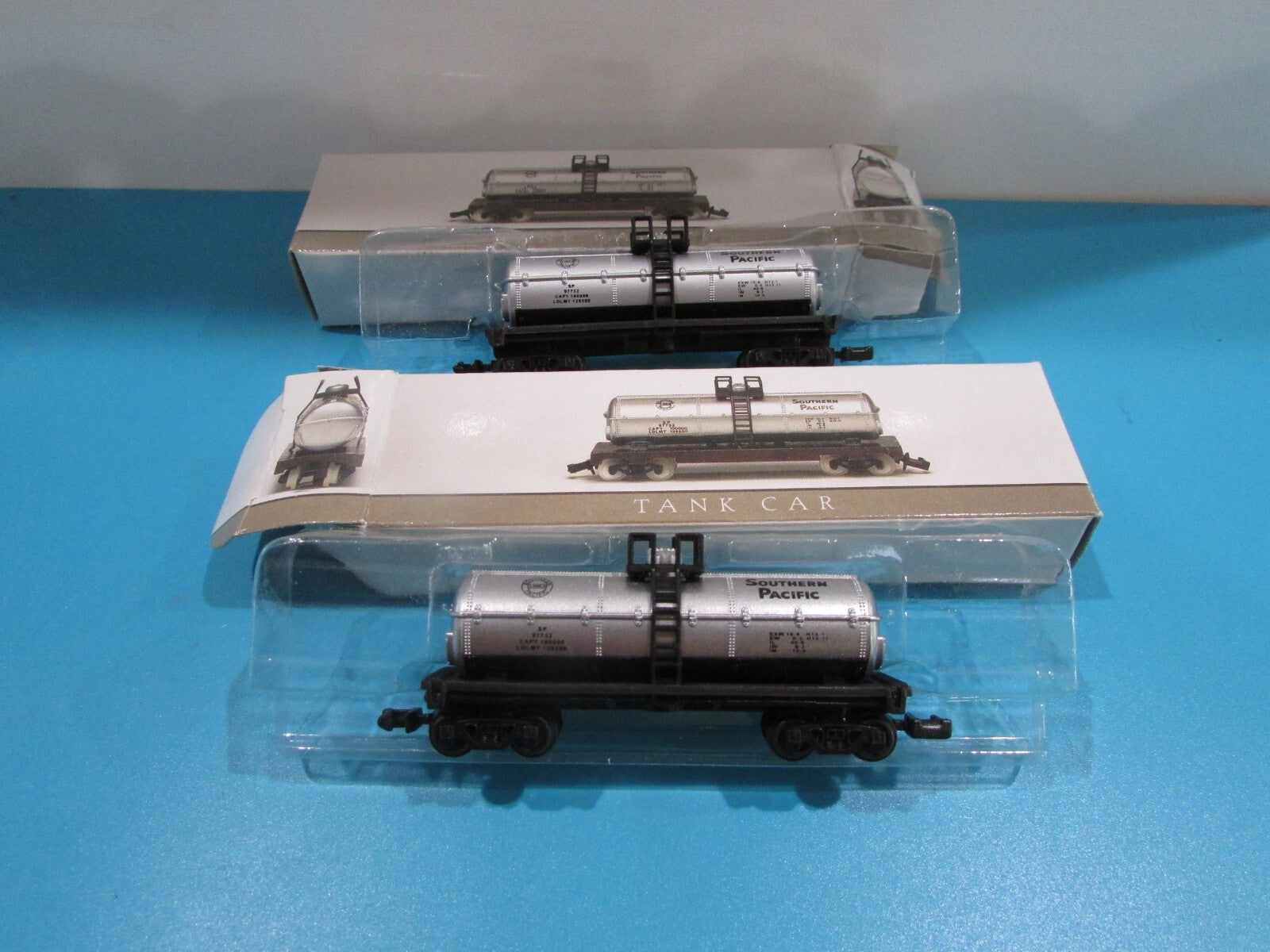 N Scale (6) Assorted Feright Cars Southern Pacific  Lot#1212