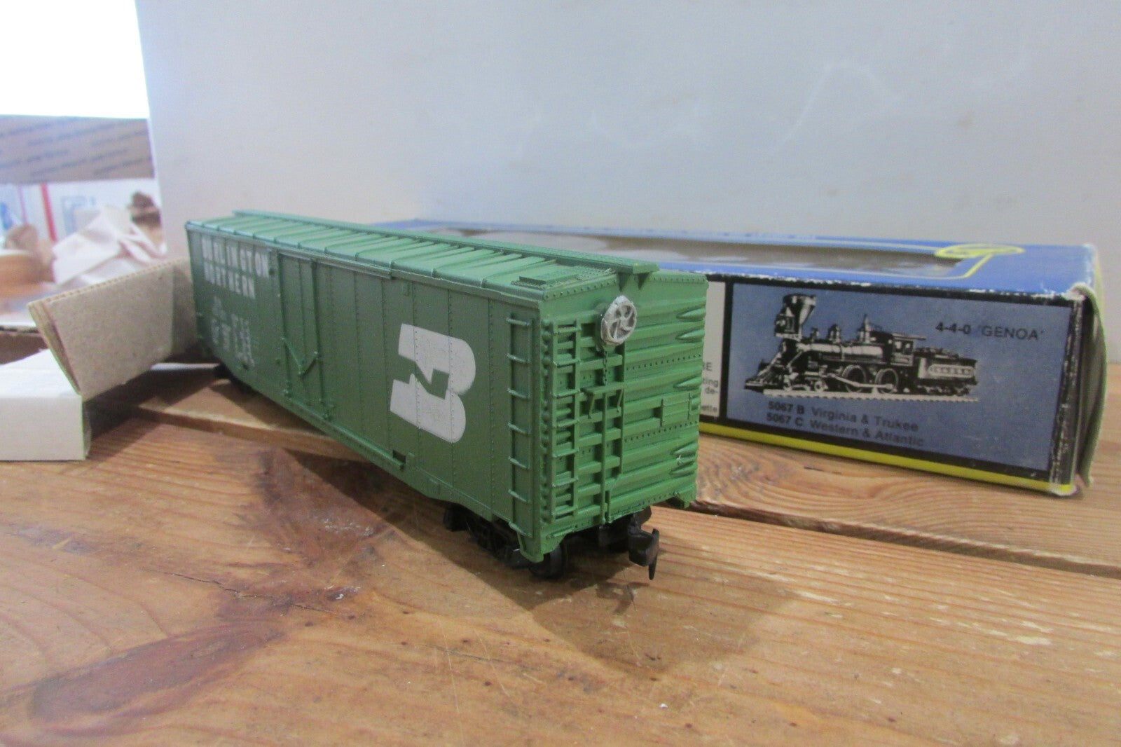 HO Scale AHM Burlington 50' Northern Box Car Lot#3788