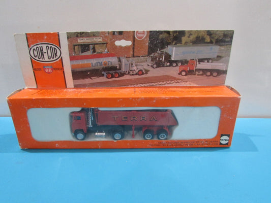 HO Scale Con-Cor Tractor + Dumper Terra Short  Trailer Lot#1761