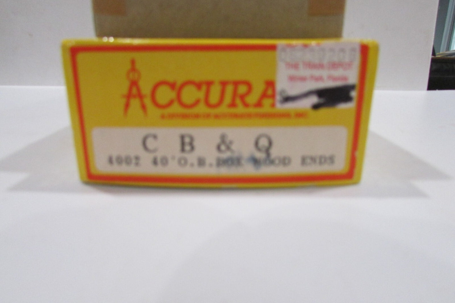 HO Scale Accurail 4002 40' O.B Box Wood Ends C.B & Q.
