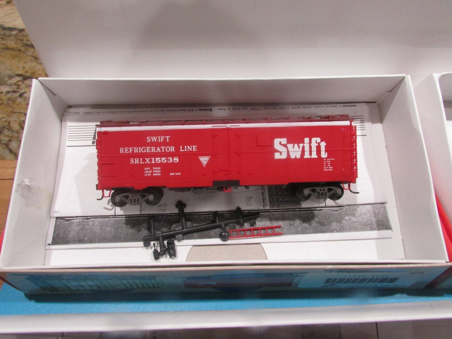 HO Scale Walthers (4) Assorted Freight Cars Lot#2031