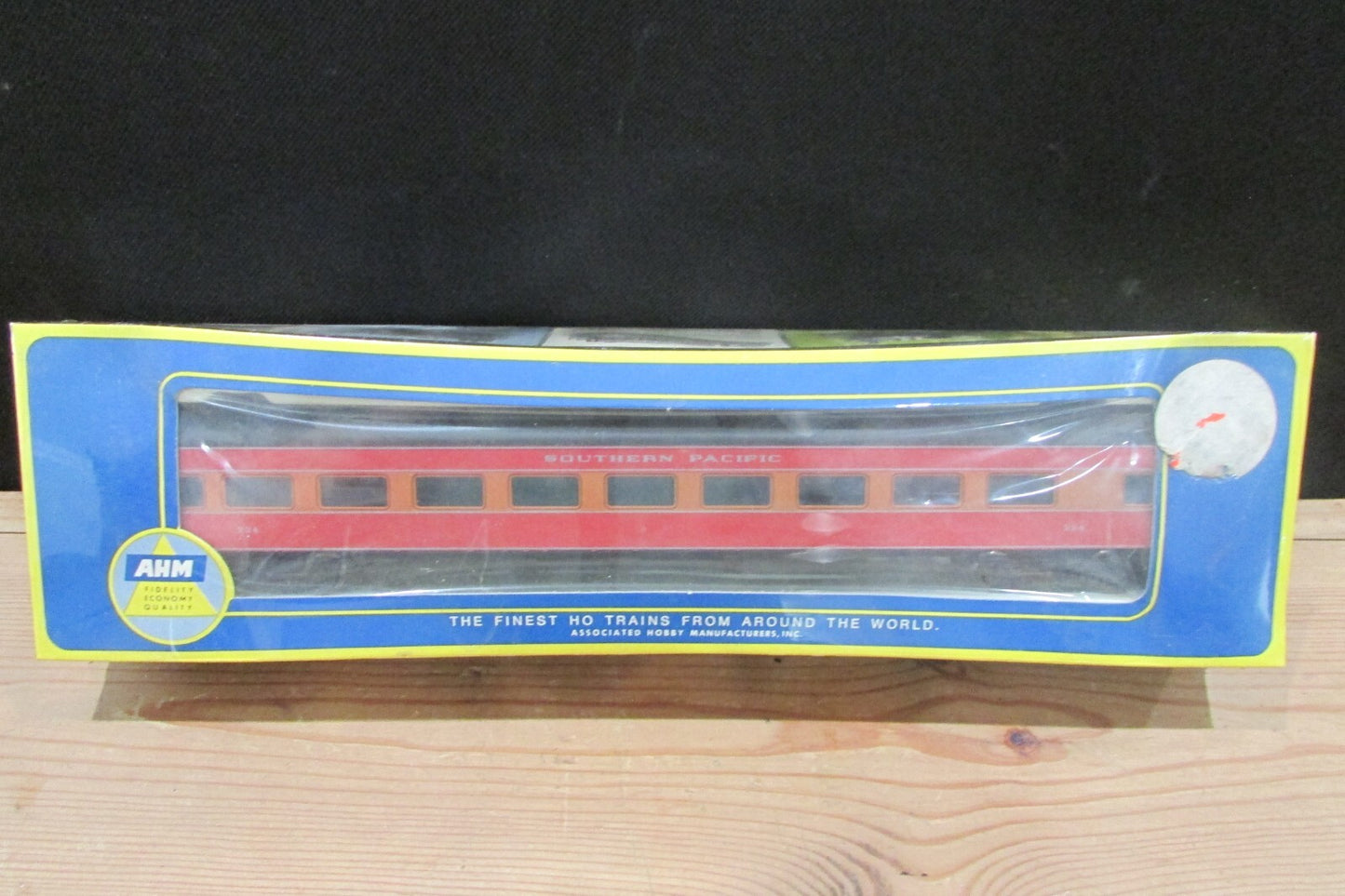 HO Scale AHM 6404 Southern Pacific 1930 85ft Coach #234 Lot#4853