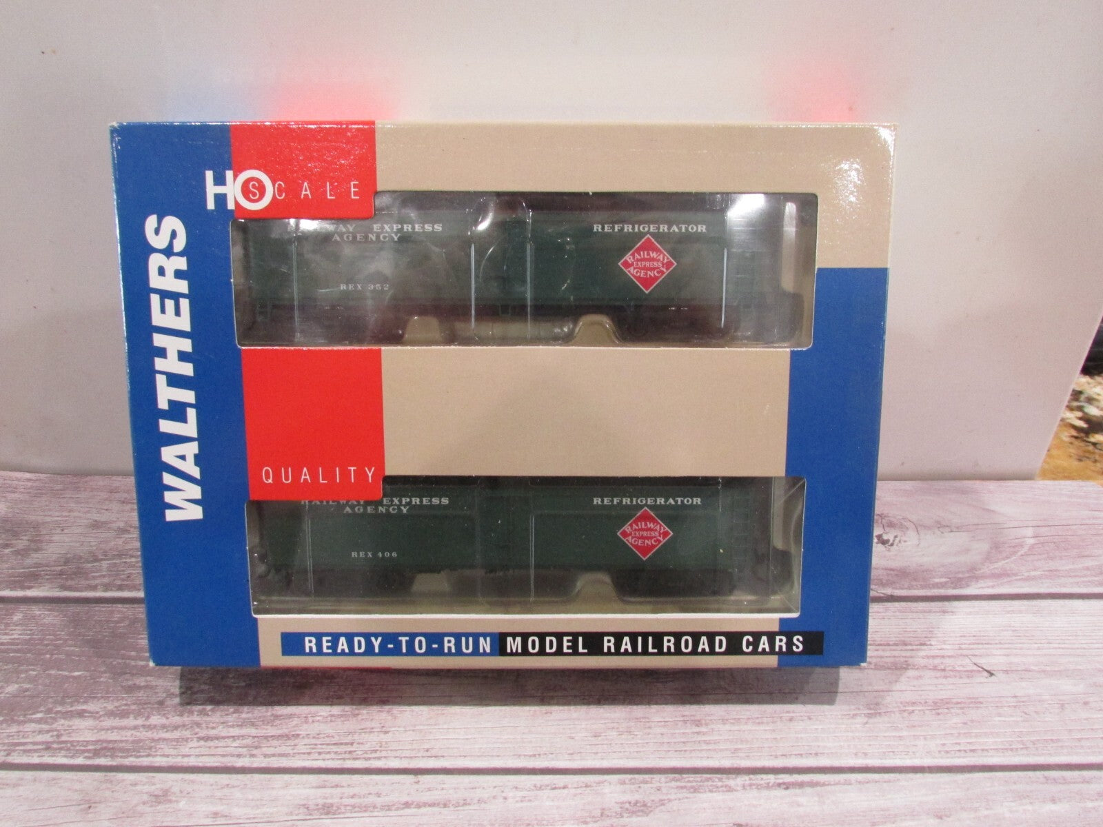 HO Scale Walthers 932-25471 REX, GAXH Wood Reefer Car (2Pack) Lot#3283