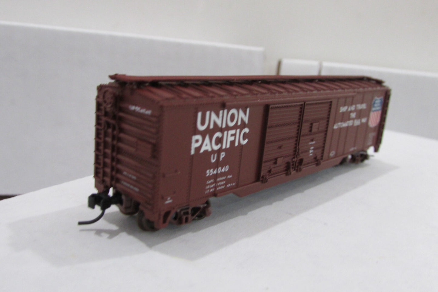 N Scale Atlas 36402 50' Double Door Box Car Union Pacific #554040