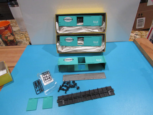 HO Scale Accurail Item#5004 (3cars) AAR 50' Steel Box Cars NYC Lot#1373