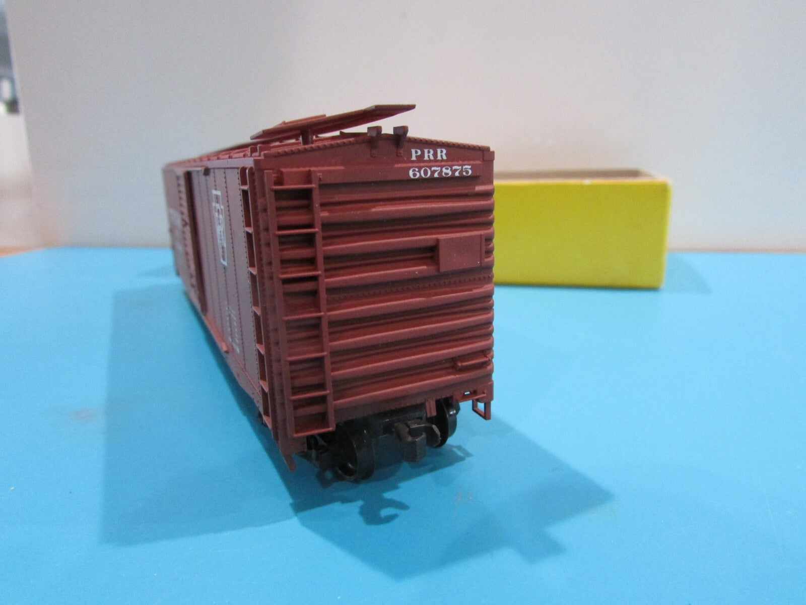HO Scale Accurai 5006 50' AAR Steel Boxcar Pennsylvania RR RTR
