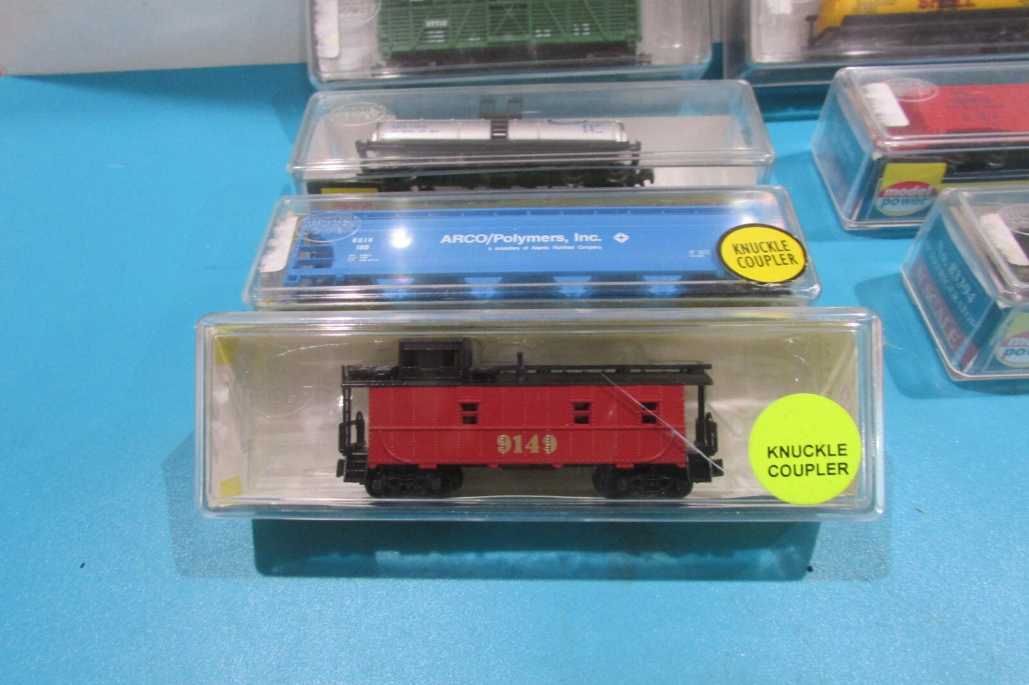 N Scale Model Power (7) Assorted Freight Cars Lot#2558