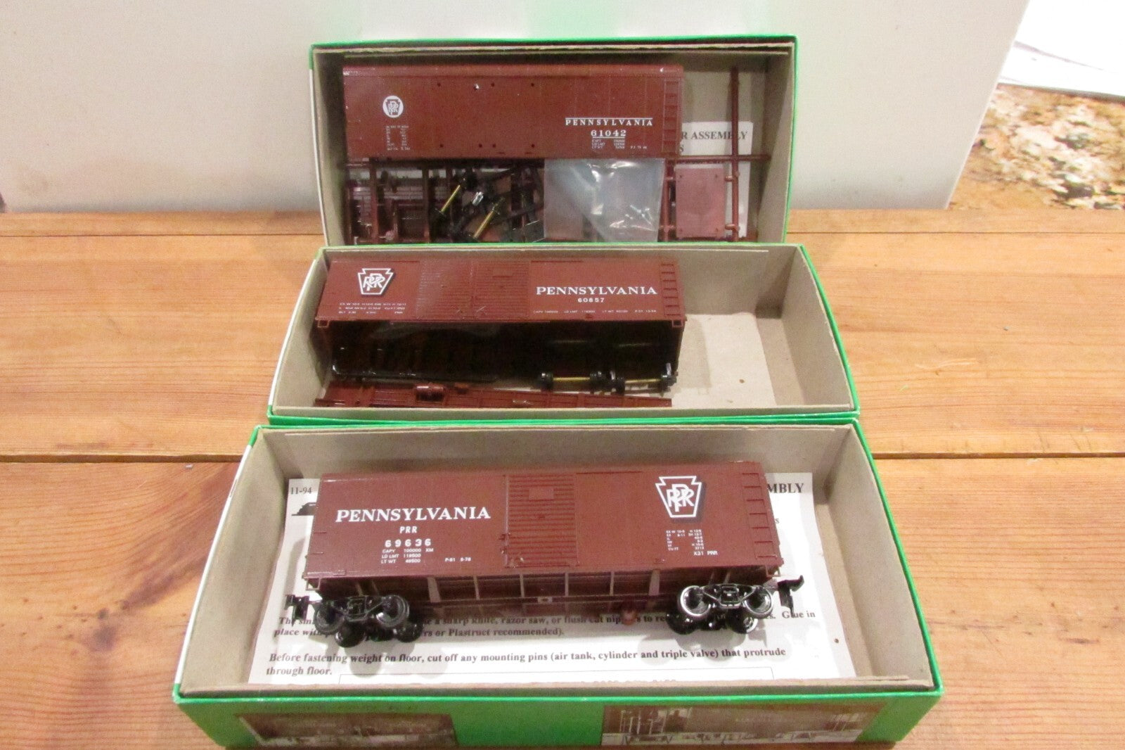 Ho Scale Bowser (3) Pennsylvania 40' Single & Double Door  Box Cars  Lot#3420