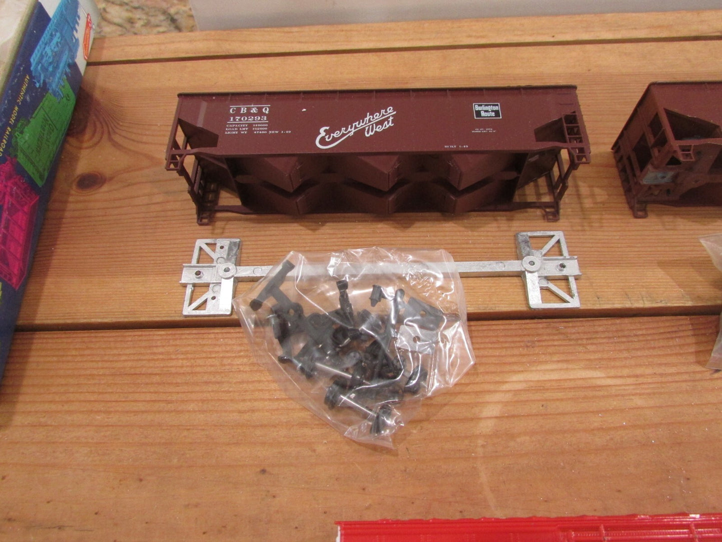 HO Scale Roundhouse & Athearn (6) Assorted Car Kits Lot#1901