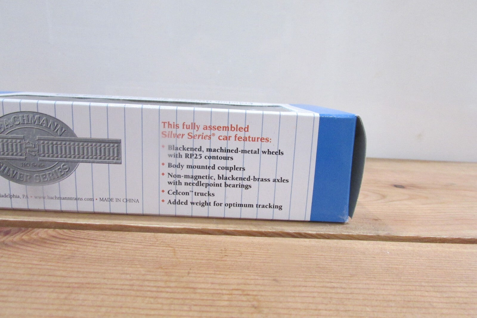 HO Scale Bachmann  17134 40' 3-Dome Tank Car Shell LOT#0326
