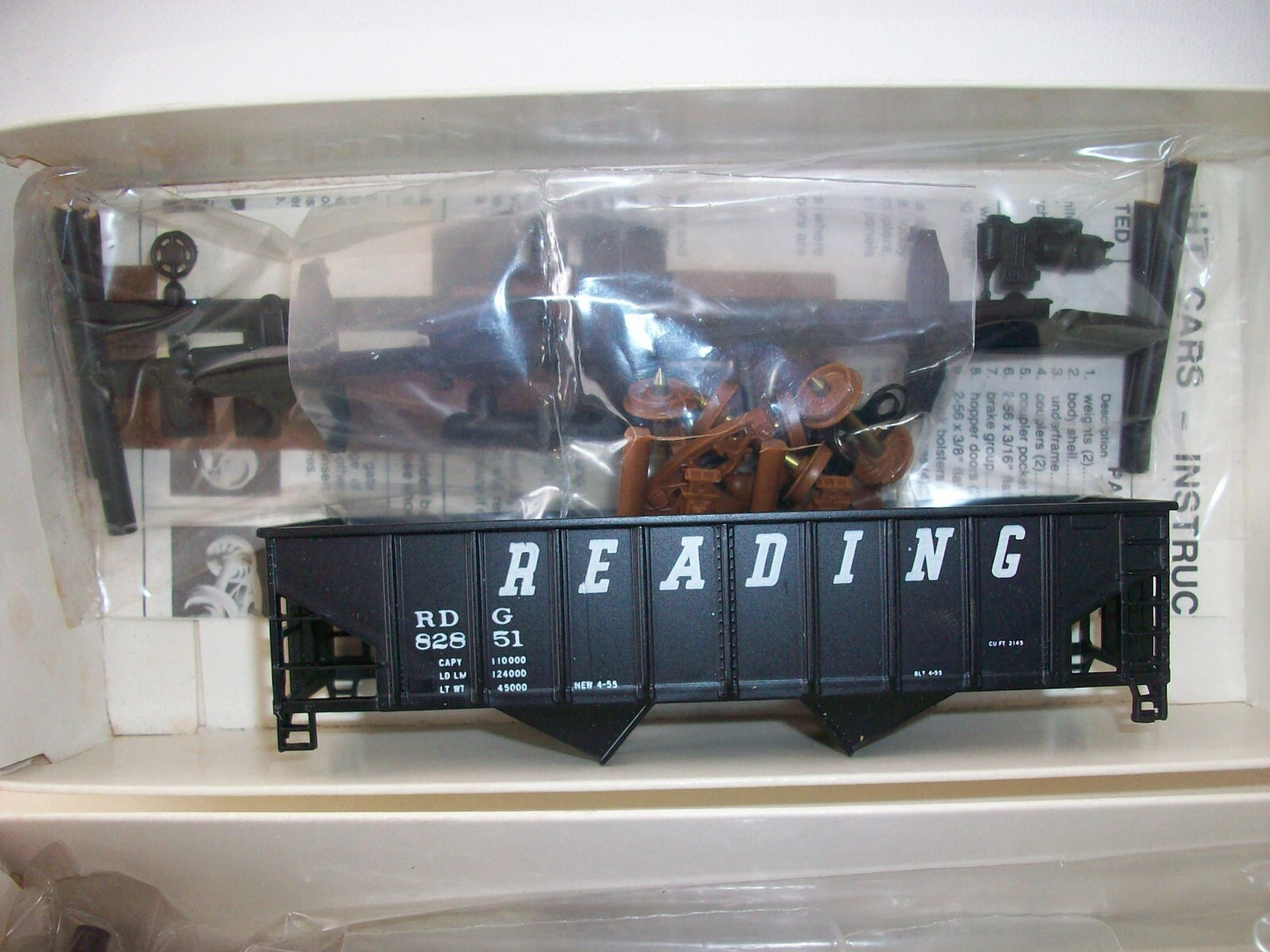 HO Scale (6)Walthers 36' Rib Side Hoppers "READING"Lot#4114
