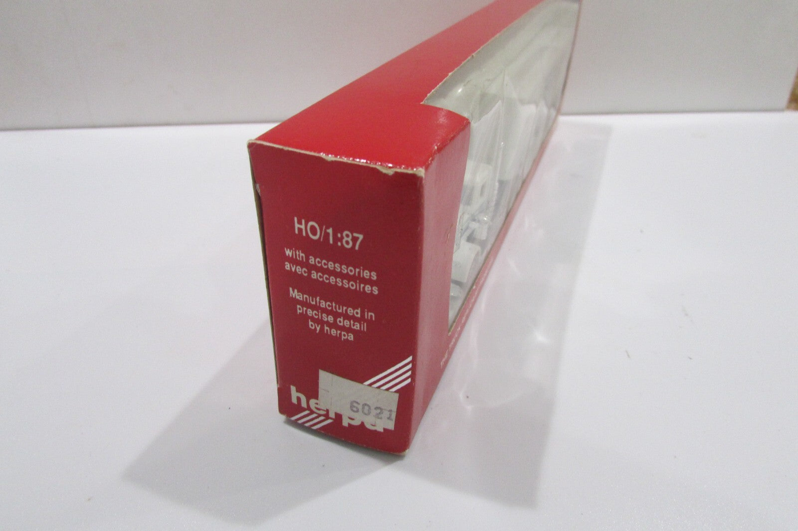 HO Scale Herpa 6021 Tractor + Trailer Precision Feeds