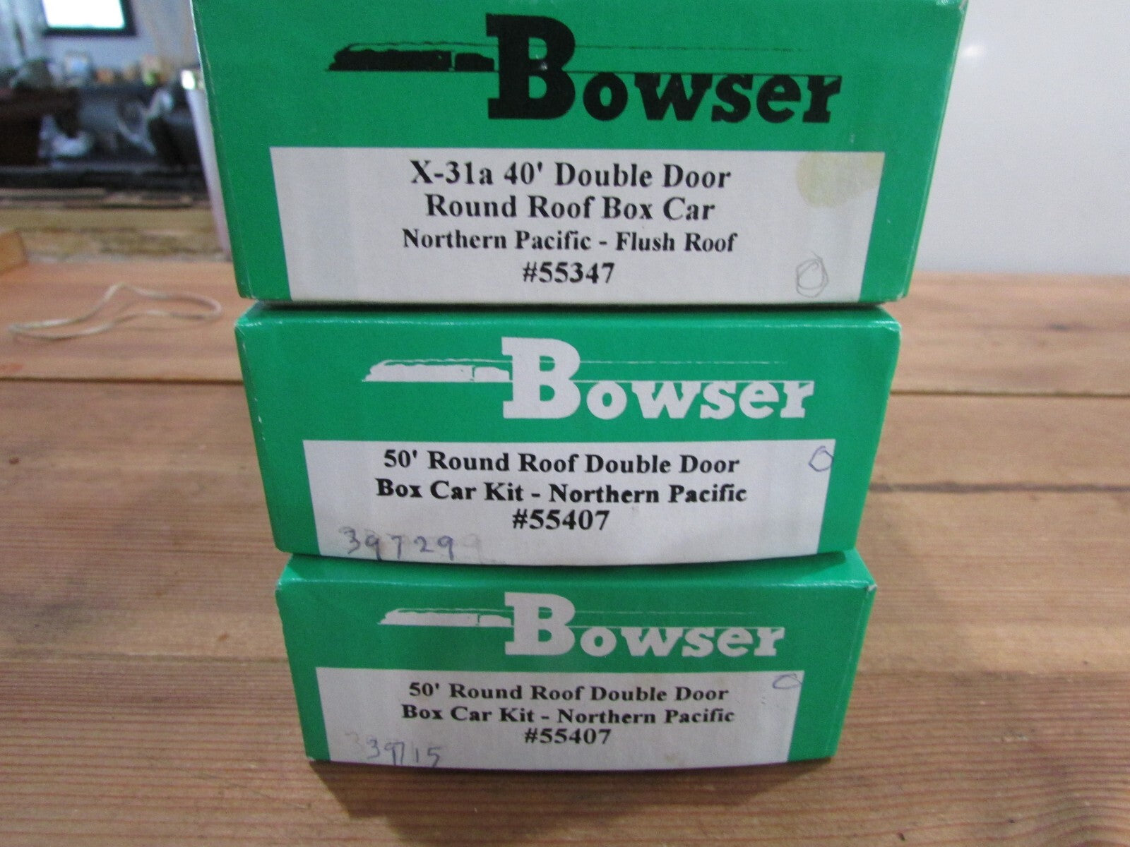 HO Scale Bowser (3)Assorted 40' & 50' DD Box Car Kits  Northern Pacific Lot#3515