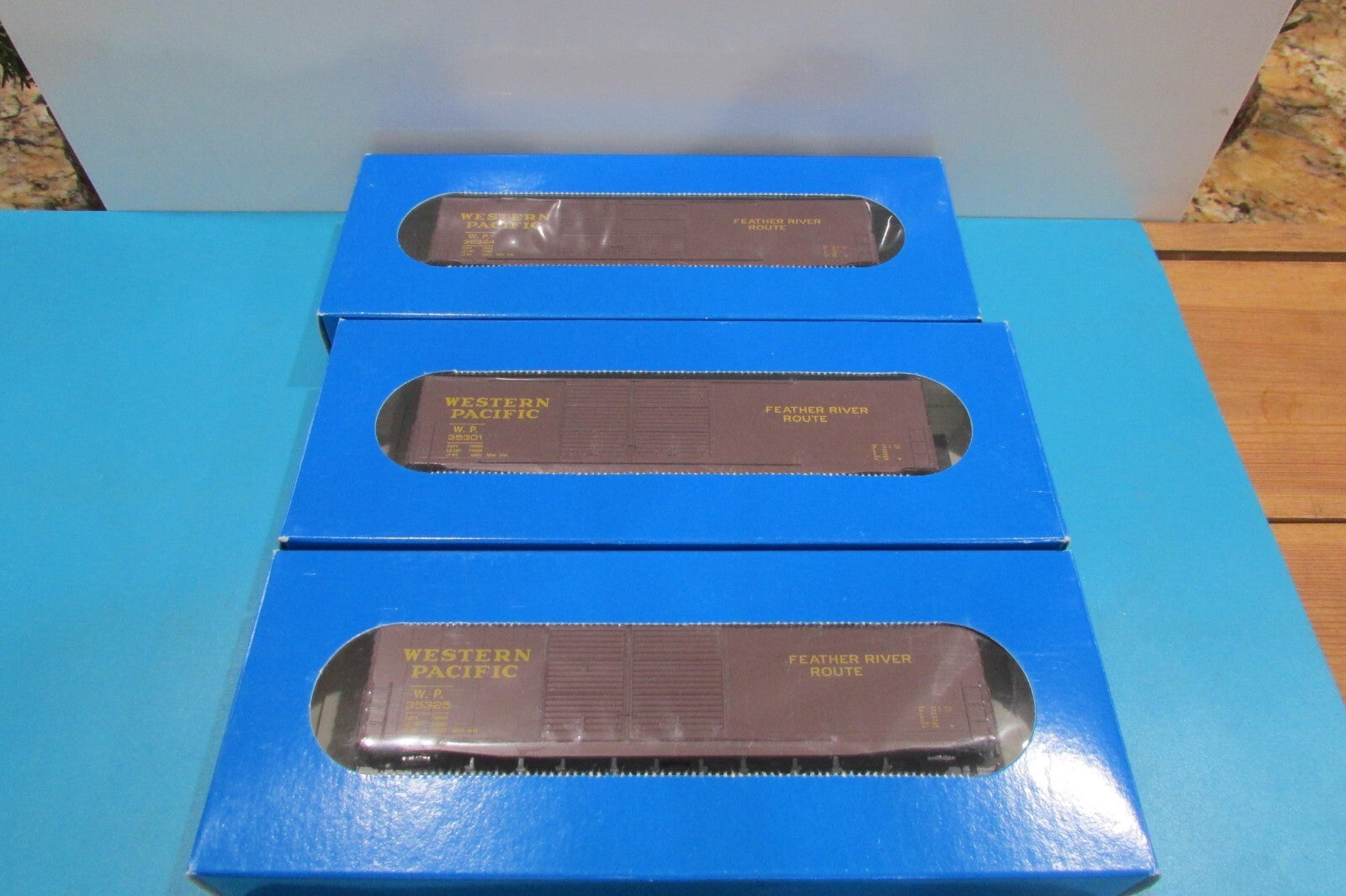 HO Scale E&C Shop (3) Western Pacific  Double Door Box Cars Lot#2486