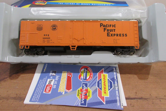 HO Scale Athearn ATH76268 50' Smooth Side Pacific Fruit Express Lot#3815