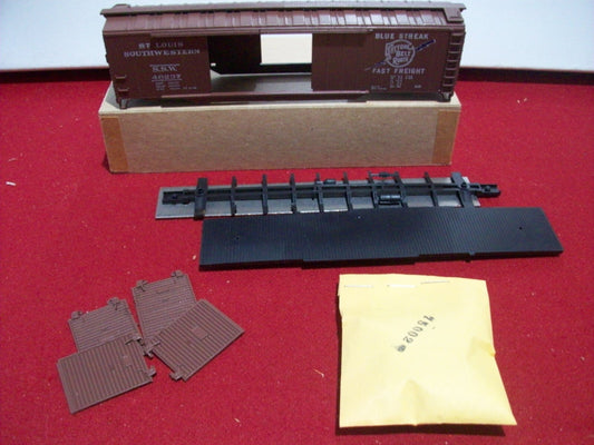 HO Scale Athearn 5032 50ft Auto Box St Louis Southwestern Car Kit