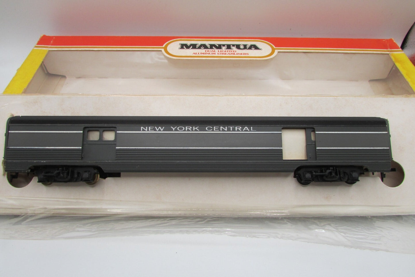 Ho Scale Mantua 221-22 Baggage New York Central Passenger Car  Lot#4695