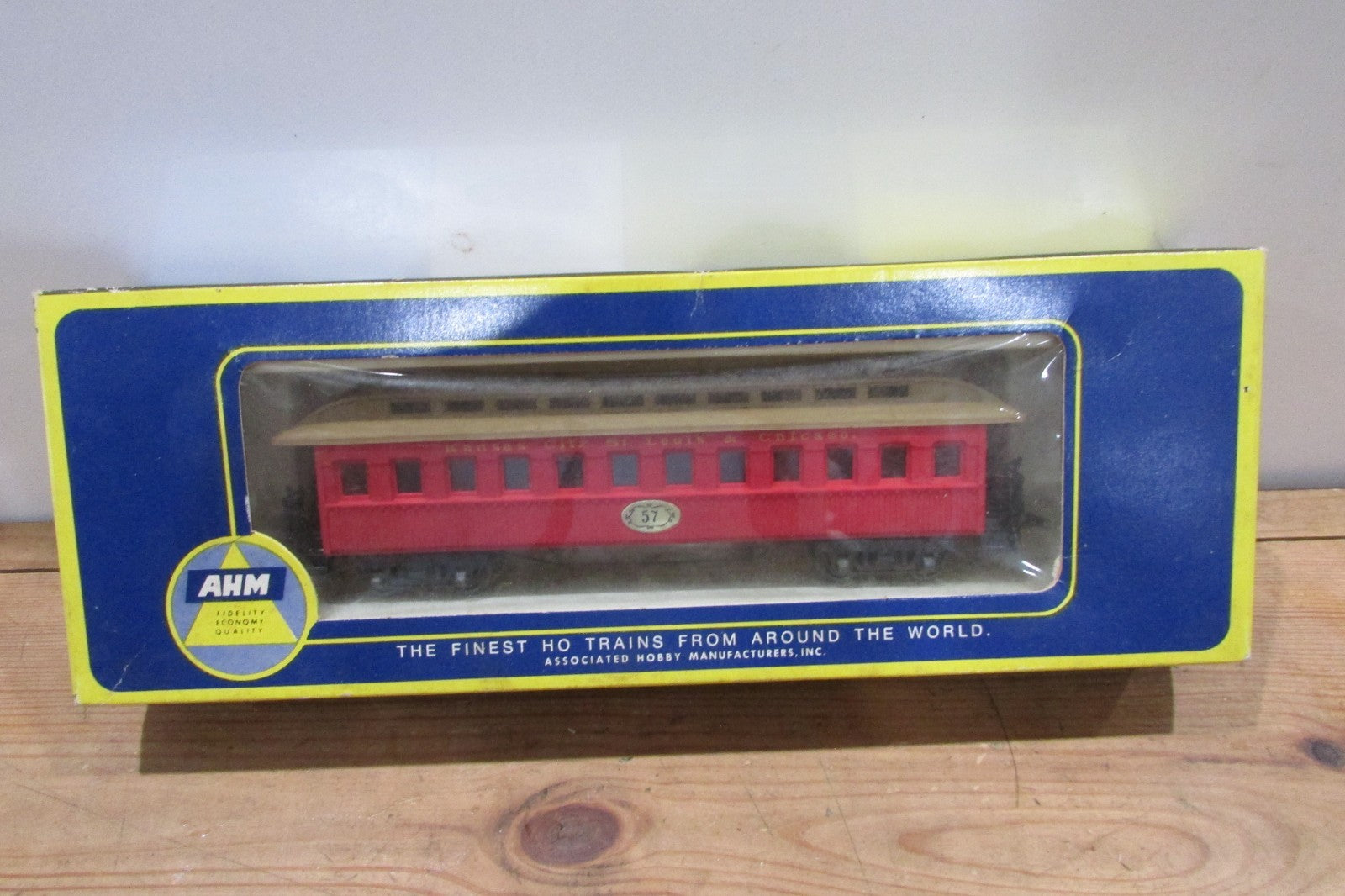 HO Scale AHM Oldtime Coach Passenger Car KC St Louis & Chicago Lot#4958