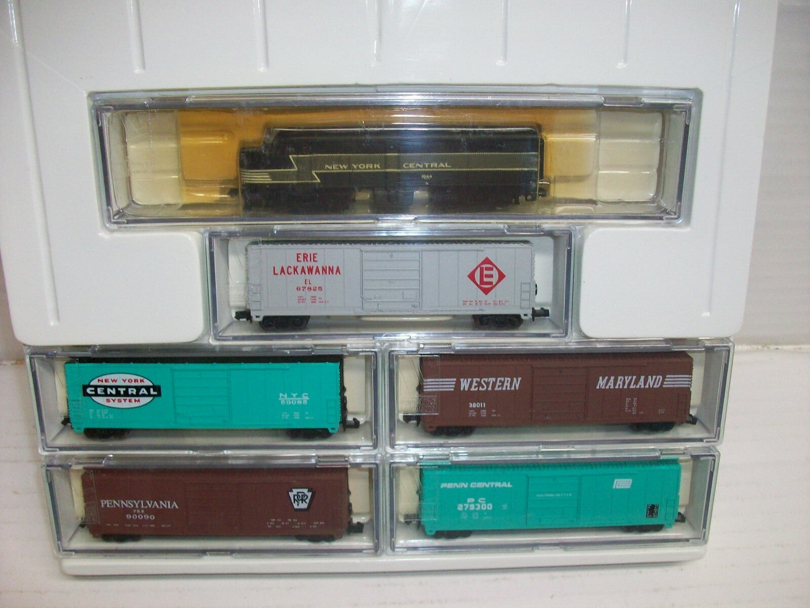 N  Scale Bev-Bel/Life-Like Empire State Express Limited Edition Set Lot#4160