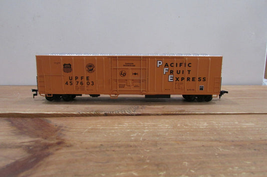 HO Scale Deatails West Models 50' Plug Door Box Car PFE Lot#4716