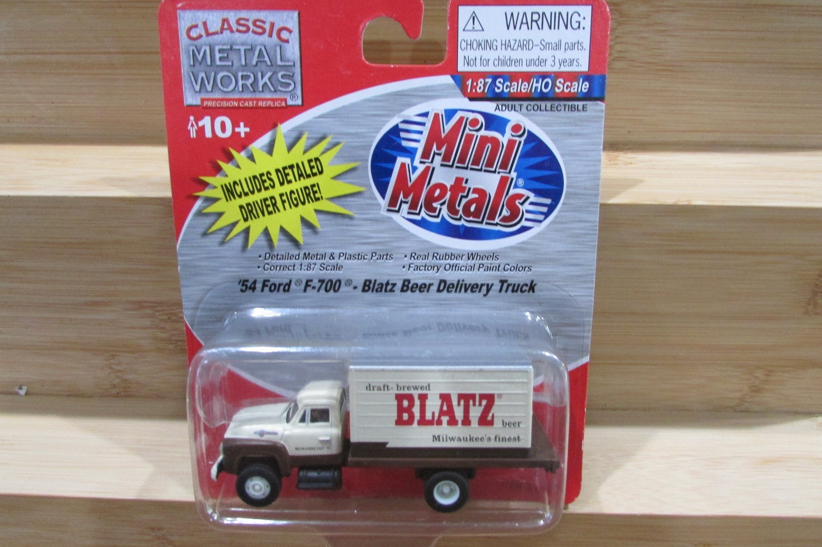 Ho Scale/1:87 Scale Classic Metal Work 30241 54Ford F-700 Blatz Beer Truck