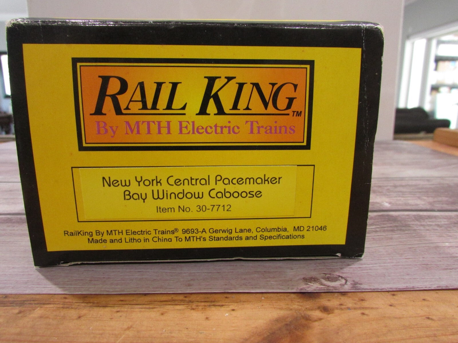O SCALE Rail King By MTH 307712 NYC Pacemaker Bay Window Caboose Lot#3139
