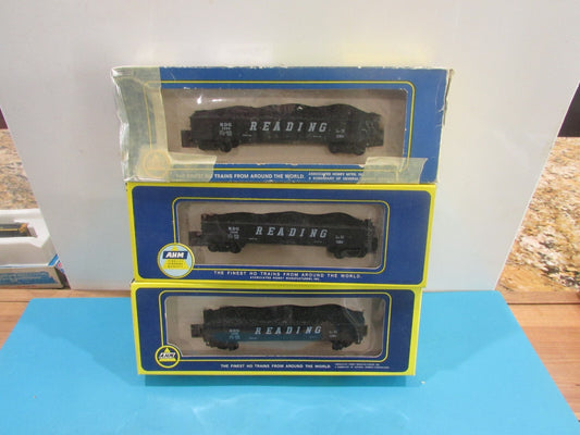 HO Scale AHM (3) Gondolas Car with Load Reading (same numbers)  Lot#3567