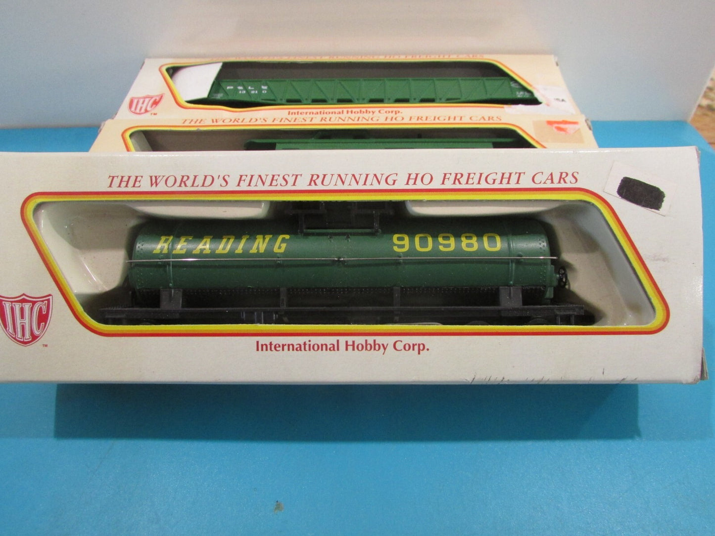 Ho Scale IHC (3) Assorted Freight Cars P&LE, SOUTHERN, READIND Lot#2434