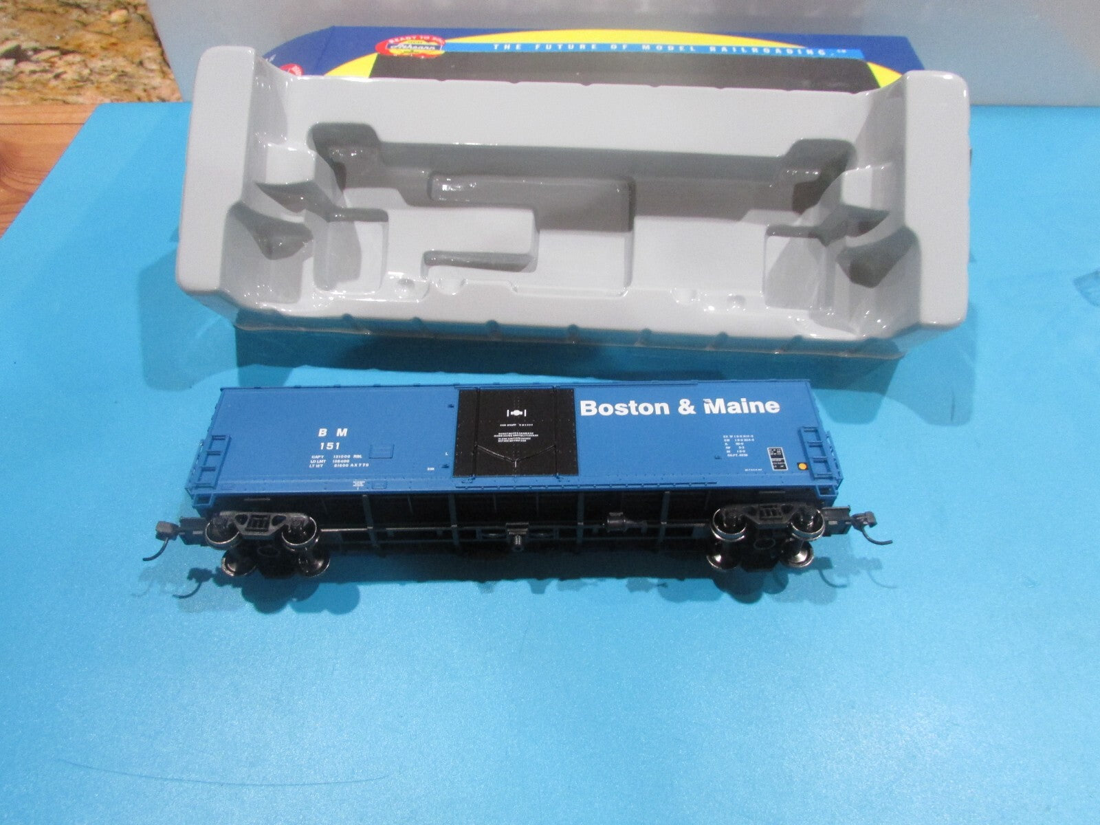 Ho Scale Athearn 91264 Boston & Maine 50' PD Youngstown #151 Lot#2382